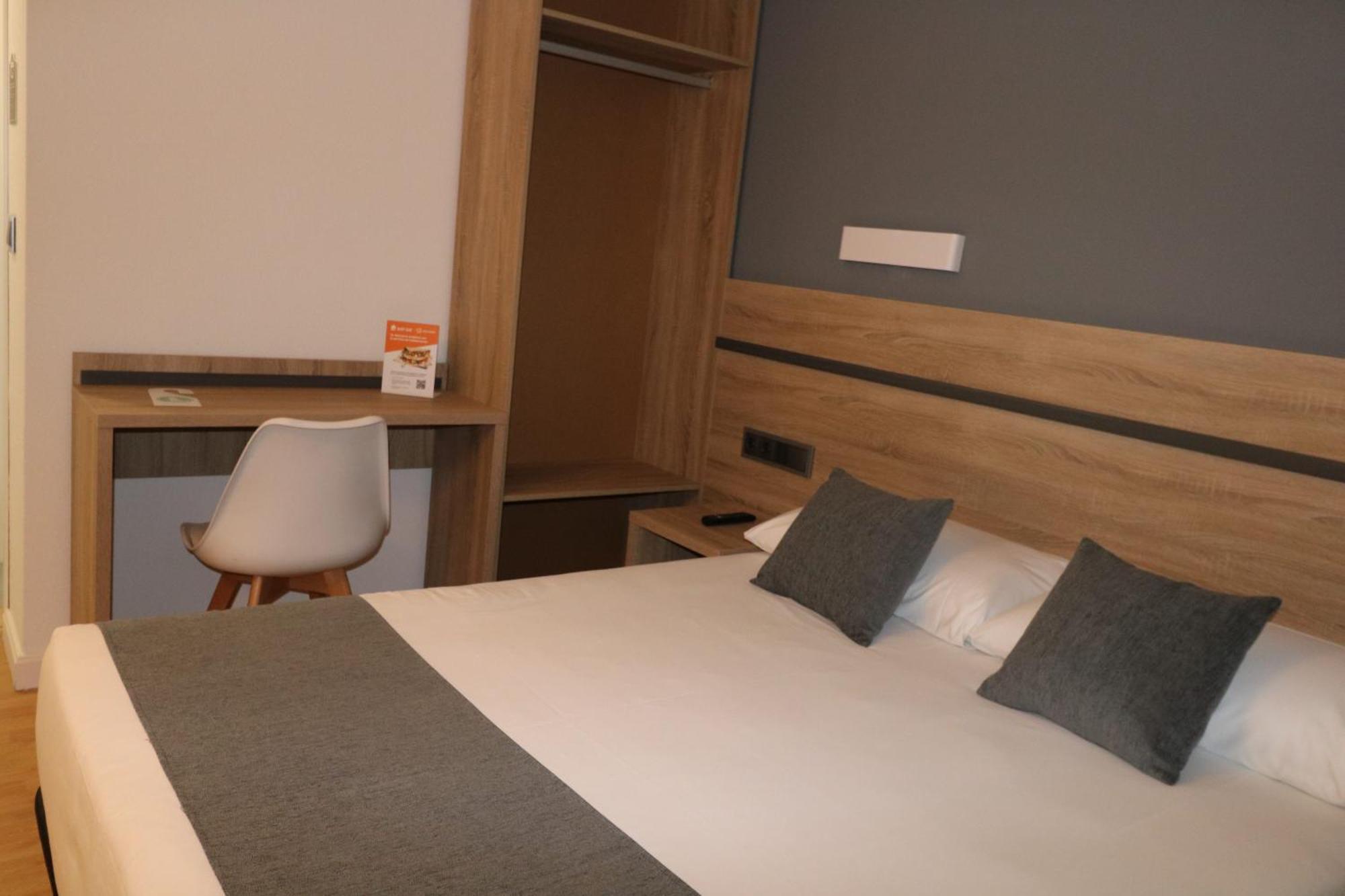 Hostal Alda Palencia Plaza Εξωτερικό φωτογραφία